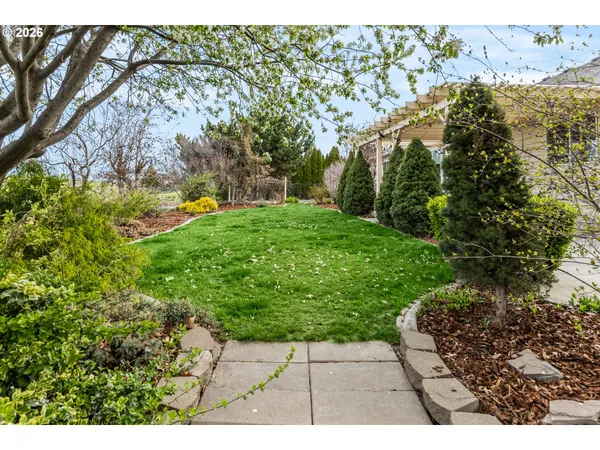 $649,900 | 77286 Joyce Way, Echo, OR 97826