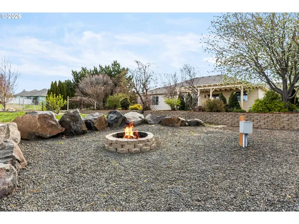 $649,900 | 77286 Joyce Way, Echo, OR 97826