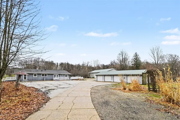 $350,000 | 11303 W Drive, Bellevue, MI 49021