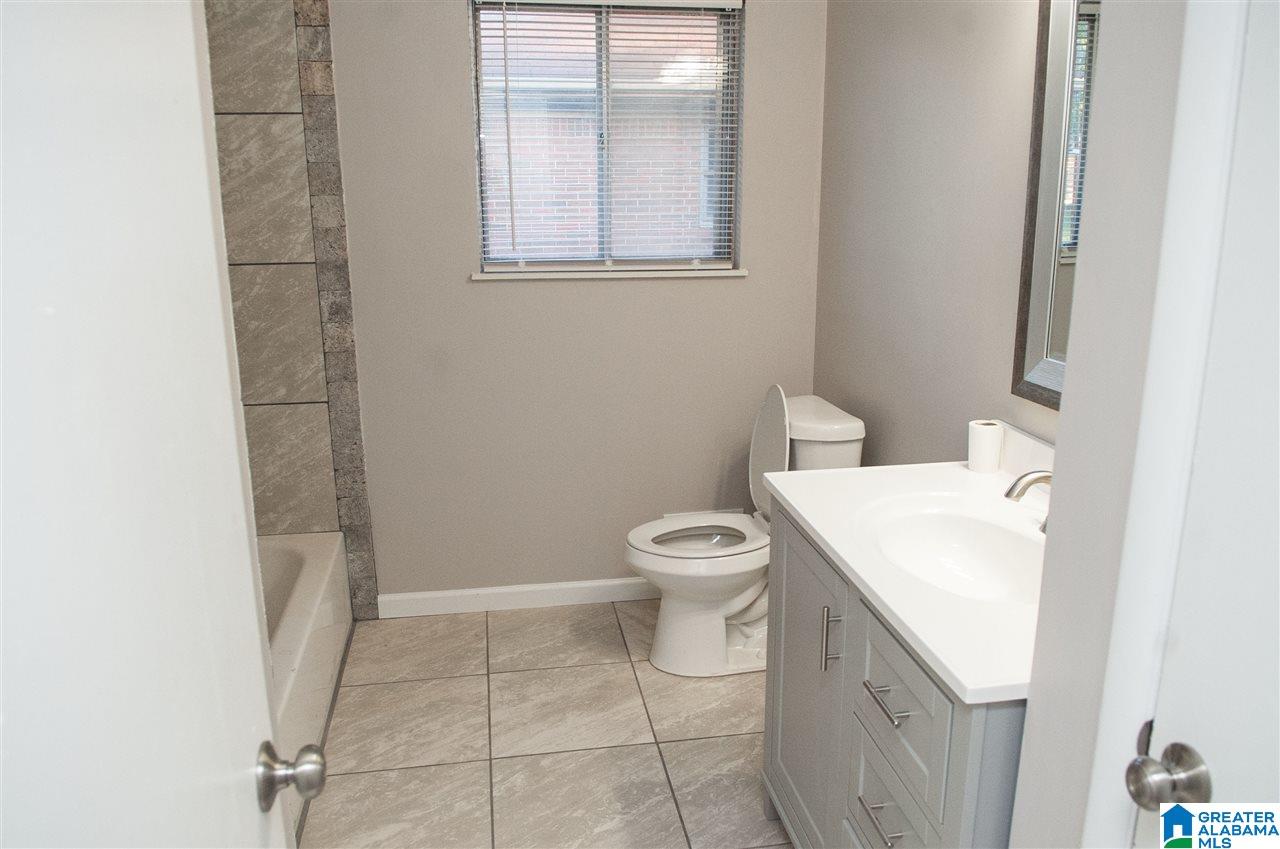 458 Ridgewood Avenue Fairfield, AL 35064 - Photo 10 of 12