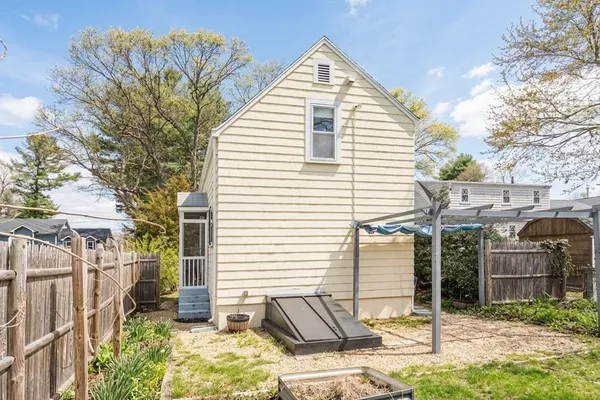 $499,900 | 6 Cypress Road, Natick, MA 01760