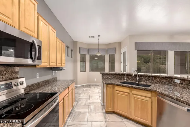 $560,000 | 4985 South Las Mananitas Trail, Gold Canyon, AZ 85118