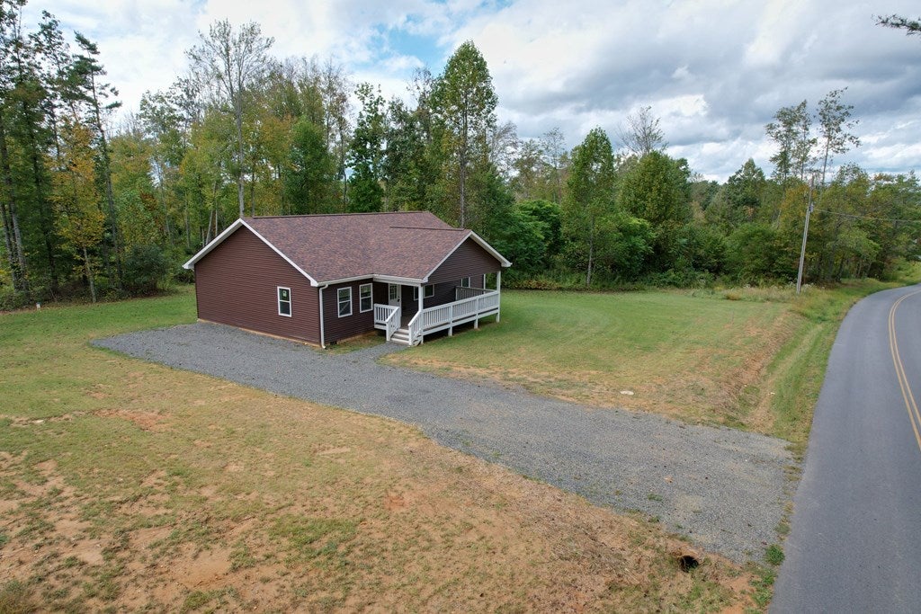 1177 Deer Ridge Road Hillsville, VA 24343 - Photo 5 of 38 Gallery Image 5