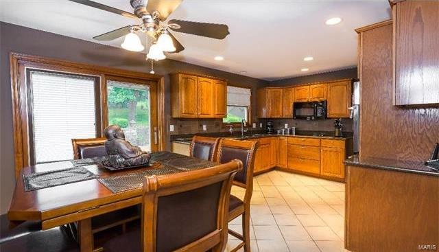10326 Schuessler Road St. Louis, MO 63128 - Photo 11 of 48 Gallery Image 11