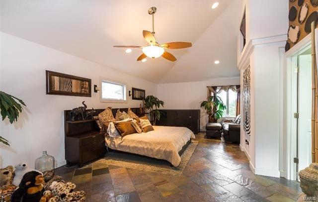 10326 Schuessler Road St. Louis, MO 63128 - Photo 16 of 48 Gallery Image 16