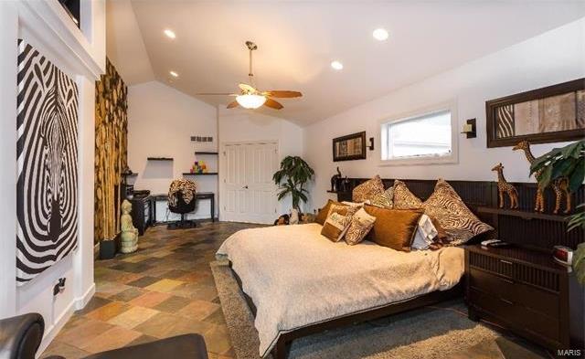 10326 Schuessler Road St. Louis, MO 63128 - Photo 17 of 48 Gallery Image 17