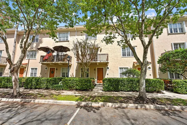$3,100 | 145 Morning Dew Circle, Jupiter, FL 33458