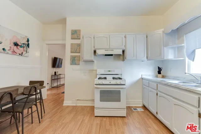 $5,495 | 1228 Fedora Street, Los Angeles, CA 90006