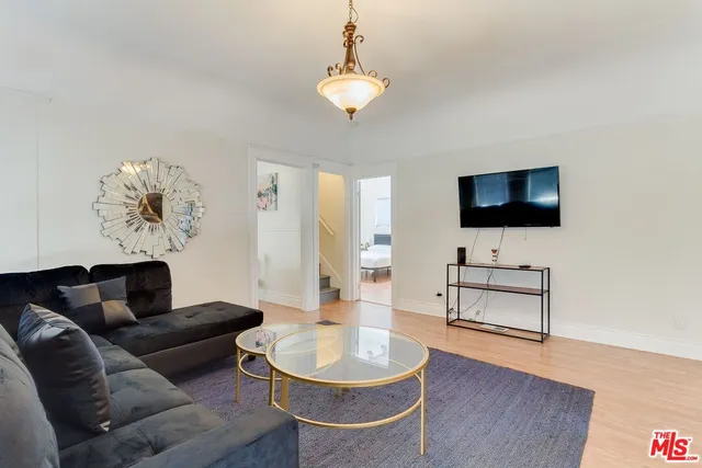 $5,495 | 1228 Fedora Street, Los Angeles, CA 90006