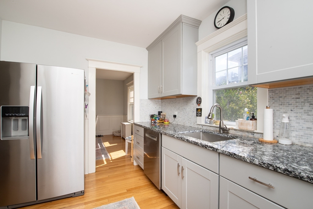 70 Chestnut Street Fairhaven, MA 02719 - Photo 10 of 35