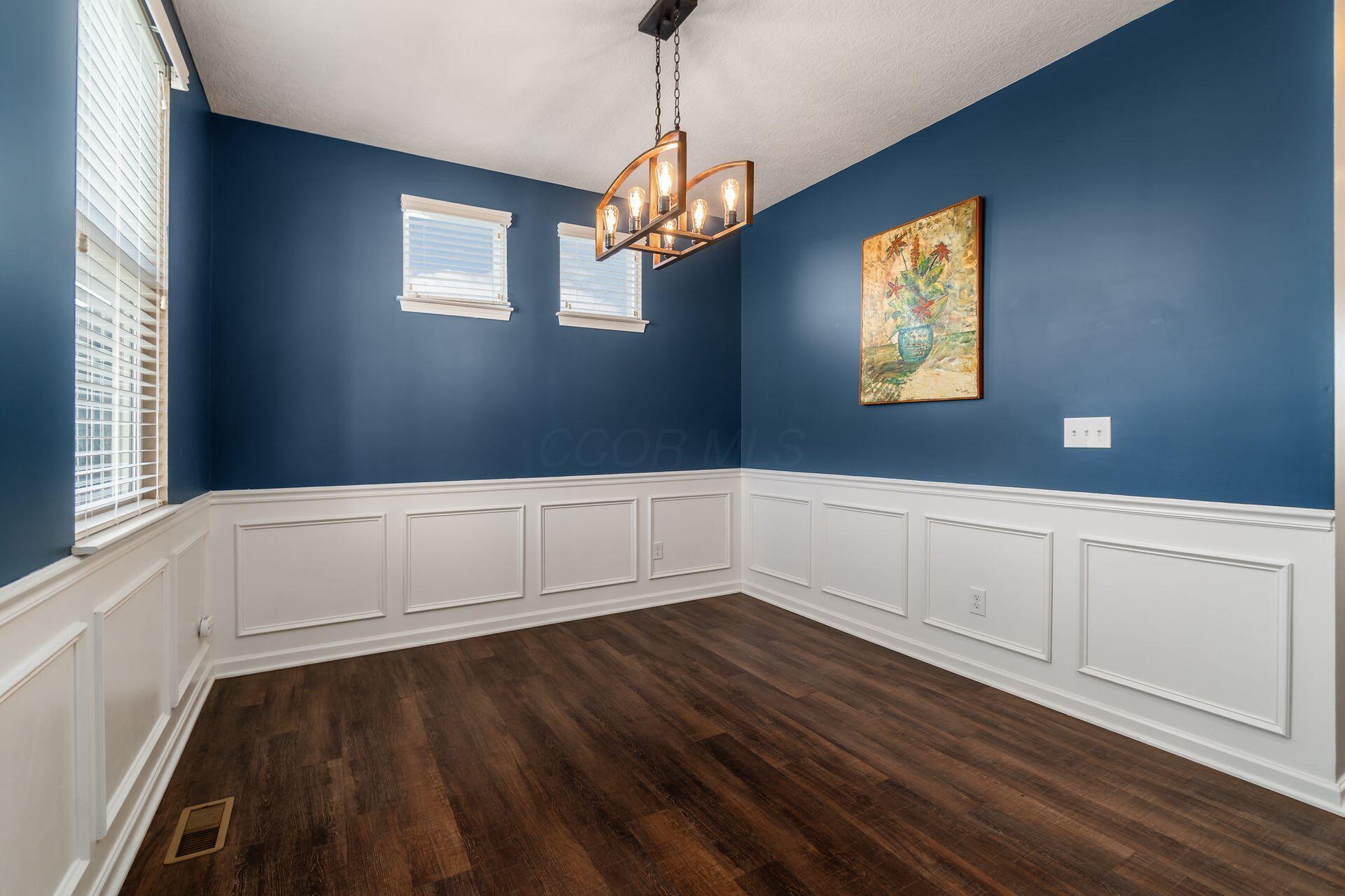 183 Schellinger Street Delaware, OH 43015 - Photo 5 of 34 2.b Dining Room
