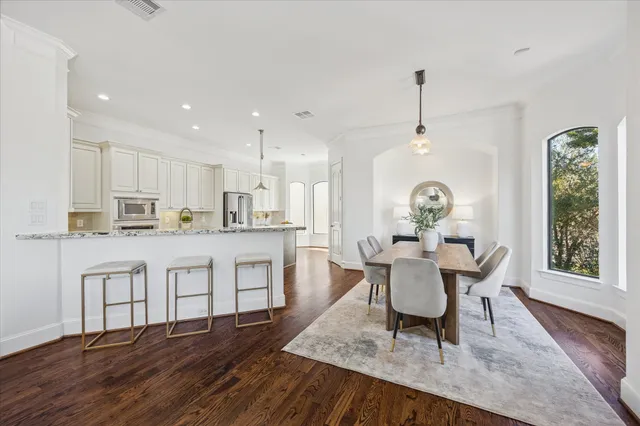 $735,000 | 3802 Glen Arbor Drive, Houston, TX 77025