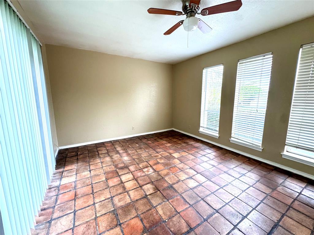 13357 Kit Lane Dallas, TX 75240 - Photo 17 of 21