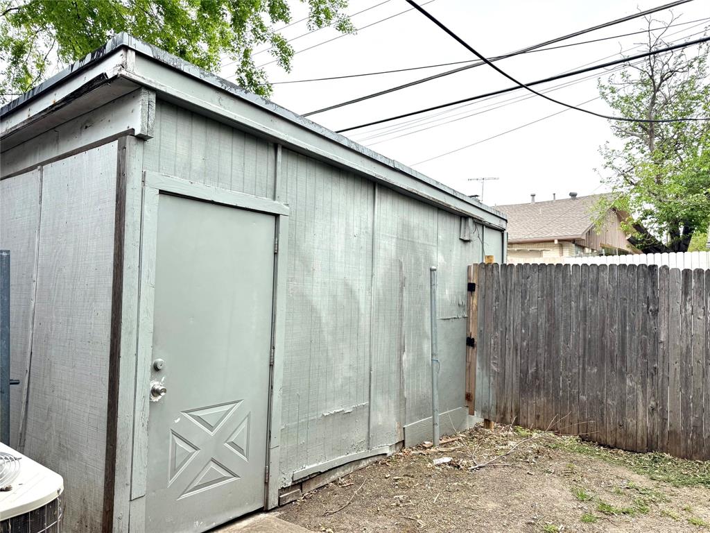 13357 Kit Lane Dallas, TX 75240 - Photo 19 of 21