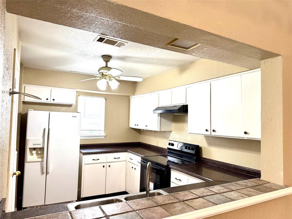 13357 Kit Lane Dallas, TX 75240 - Photo 4 of 21