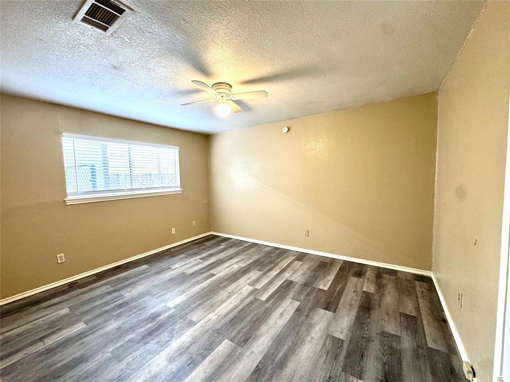 13357 Kit Lane Dallas, TX 75240 - Photo 7 of 21