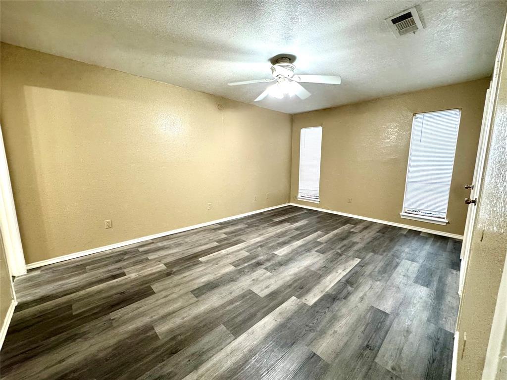13357 Kit Lane Dallas, TX 75240 - Photo 9 of 21