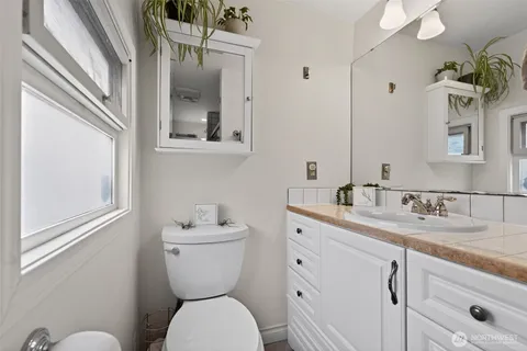 $649,950 | 3931 Friday Avenue, Everett, WA 98201