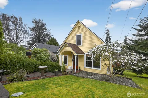 $649,950 | 3931 Friday Avenue, Everett, WA 98201