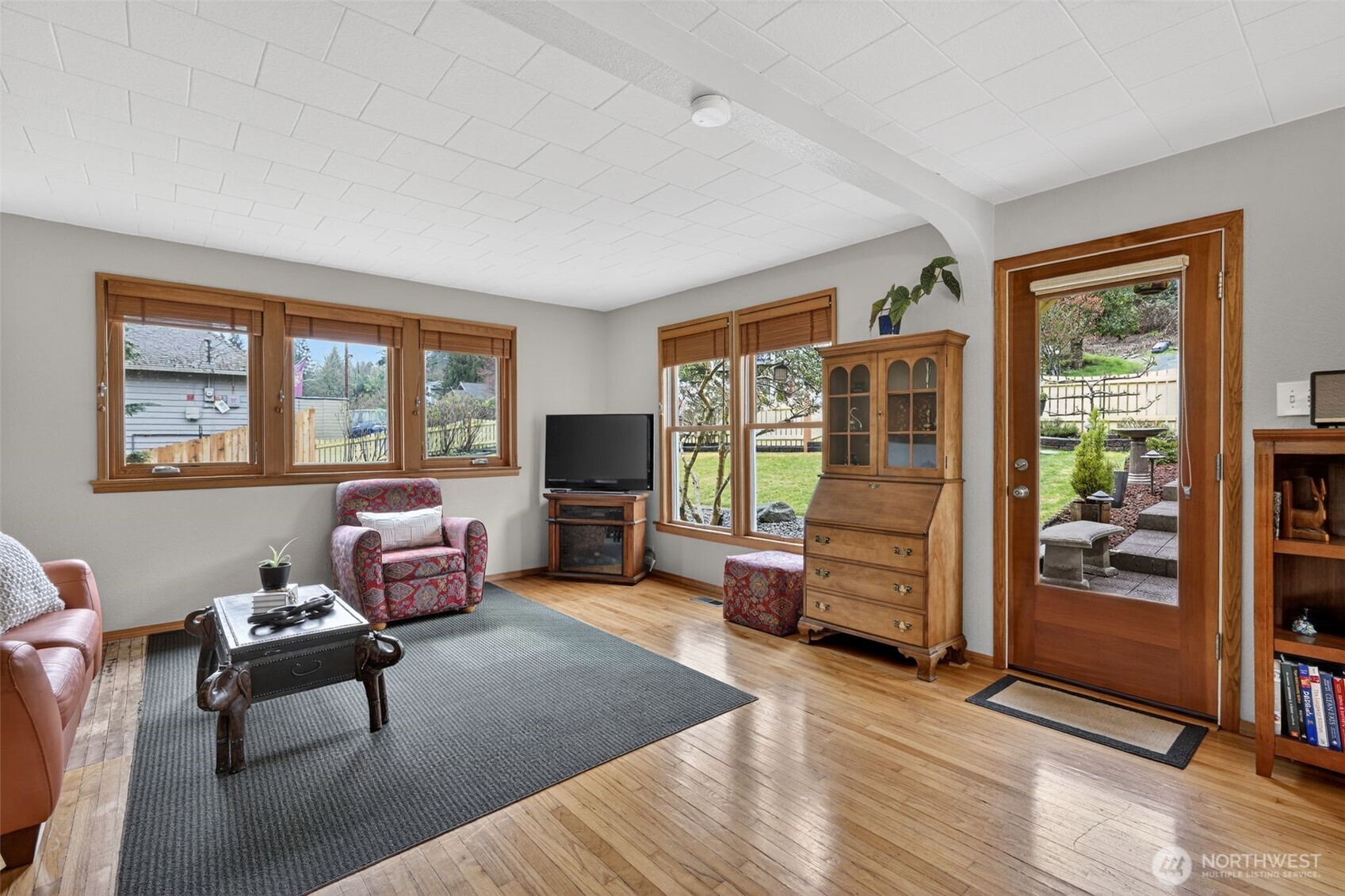 3931 Friday Avenue Everett, WA 98201 - Photo 3 of 31