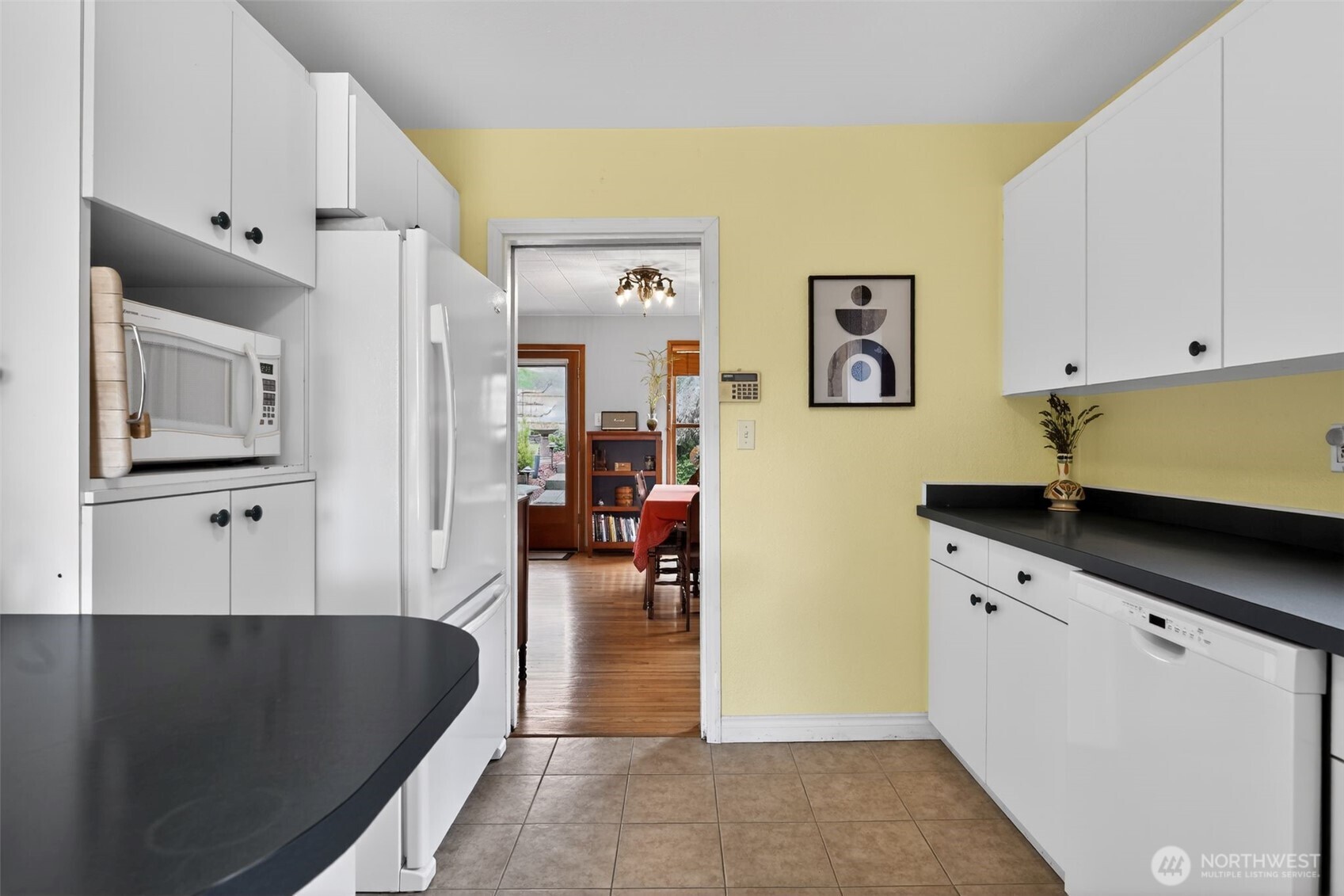 3931 Friday Avenue Everett, WA 98201 - Photo 8 of 31