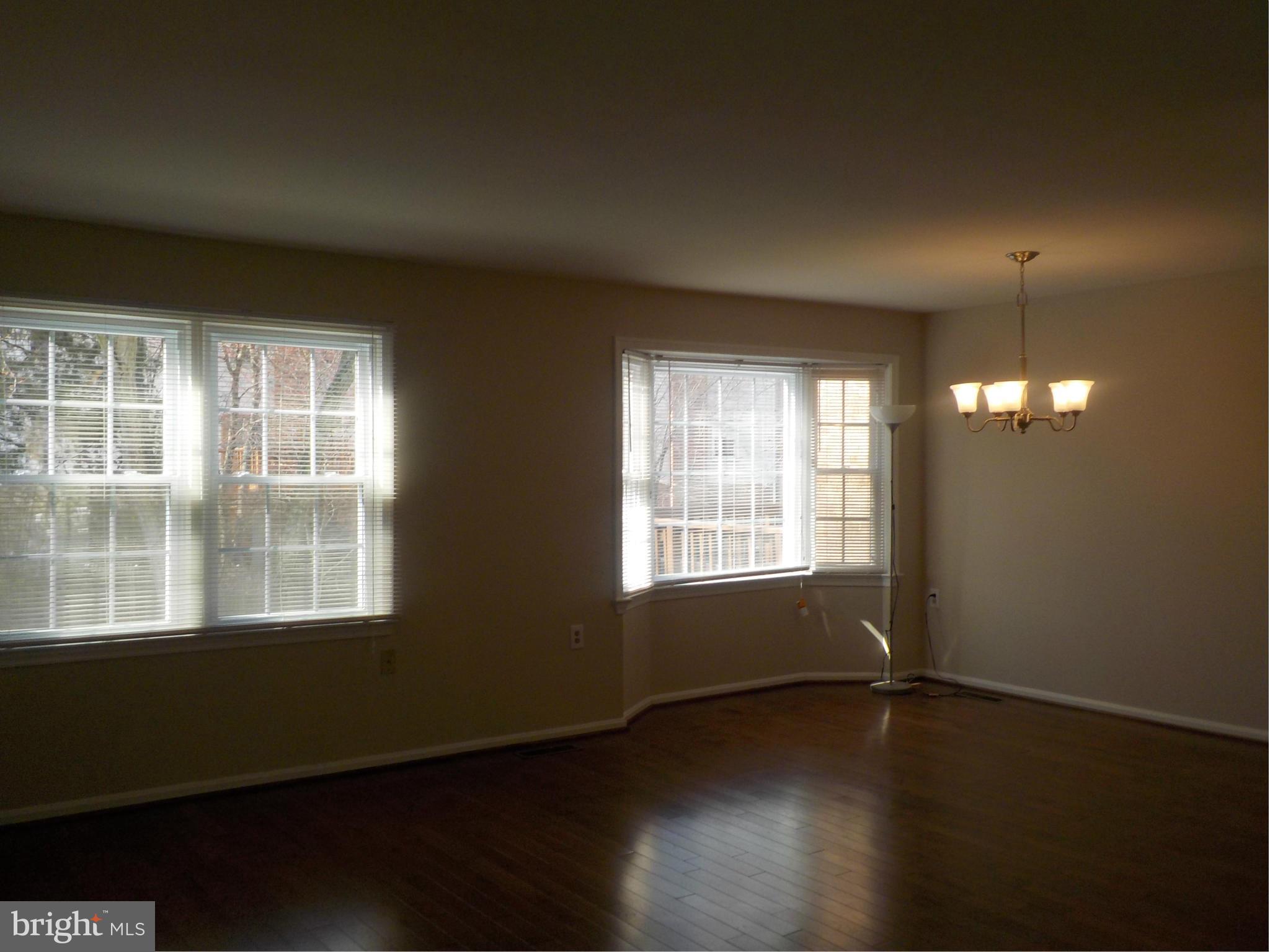 3031 Seminole Road Woodbridge, VA 22192 - Photo 3 of 15 Interior (General)