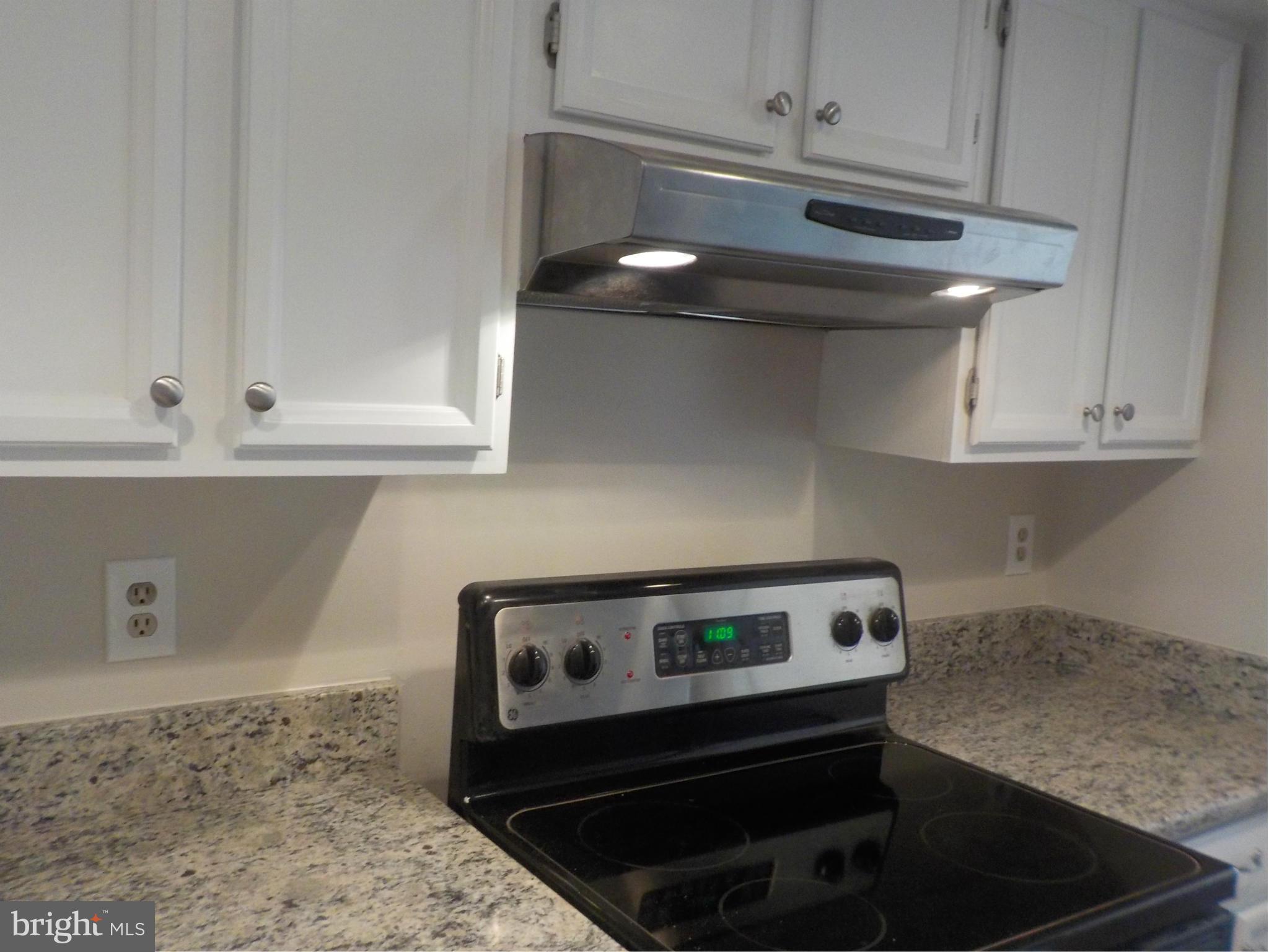 3031 Seminole Road Woodbridge, VA 22192 - Photo 8 of 15 Kitchen
