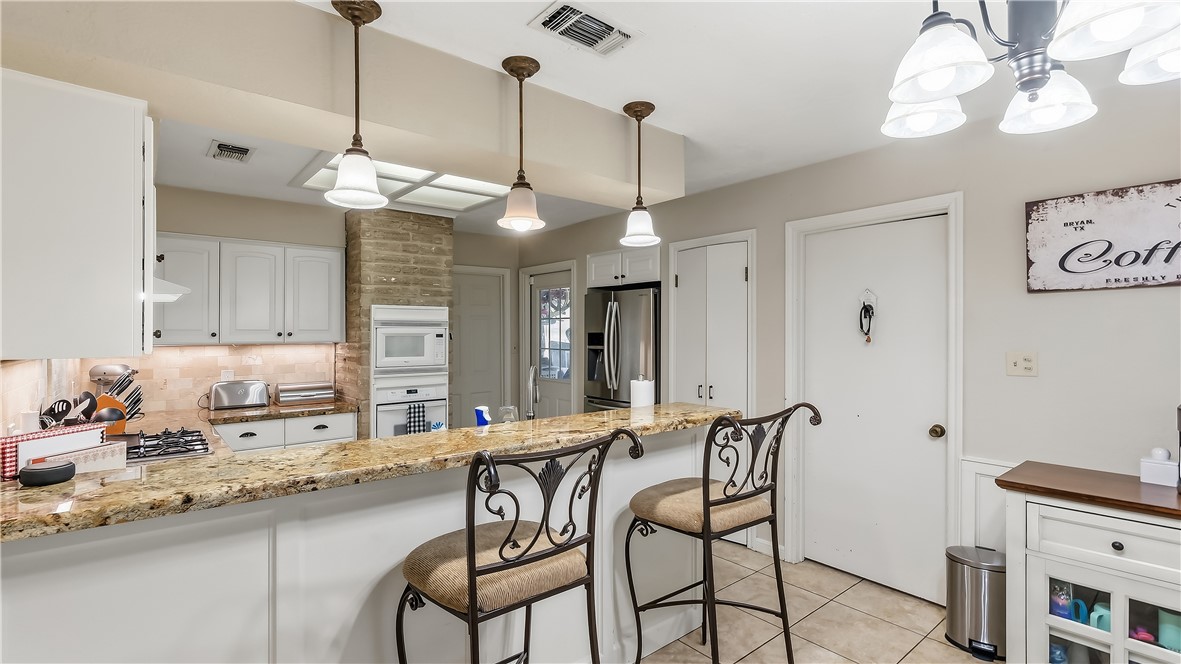 3901 Oak Bend Drive Bryan, TX 77802 - Photo 12 of 30