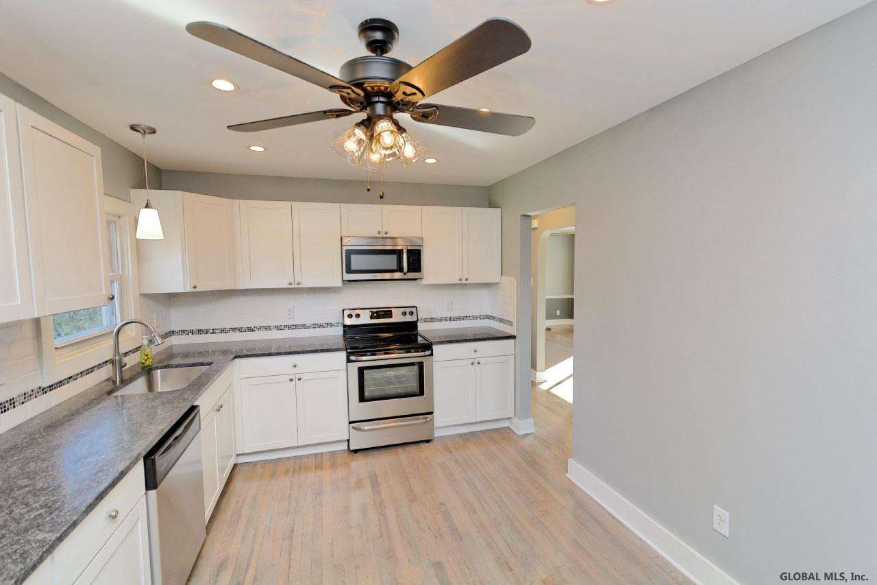 1708 Caldicott Road Rotterdam, NY 12303 - Photo 9 of 24 Photo 9