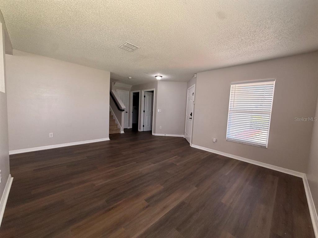 346 Rona Lane Davenport, FL 33897 - Photo 5 of 29