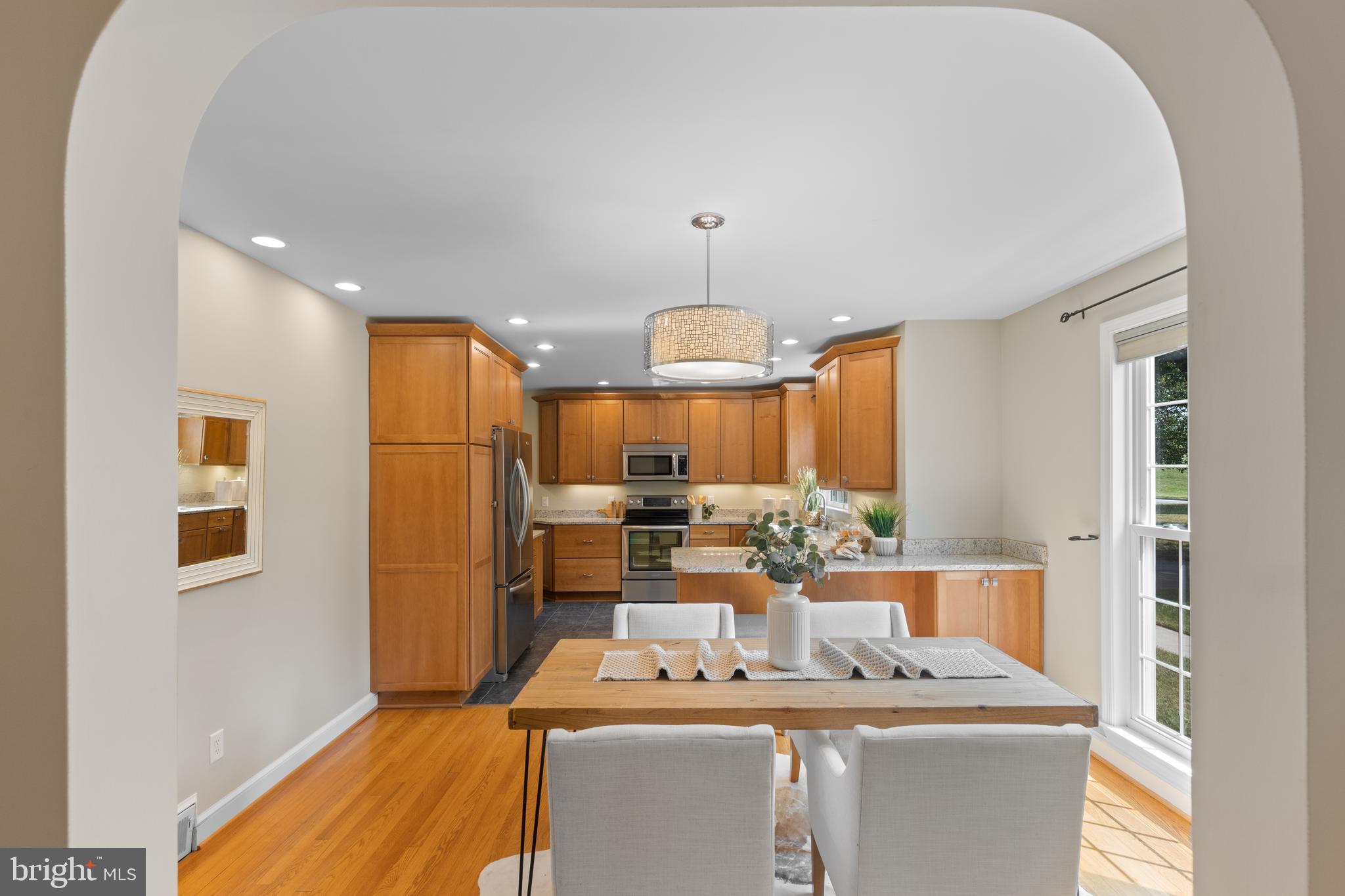 6693 Old Waterloo Road Elkridge, MD 21075 - Photo 9 of 41