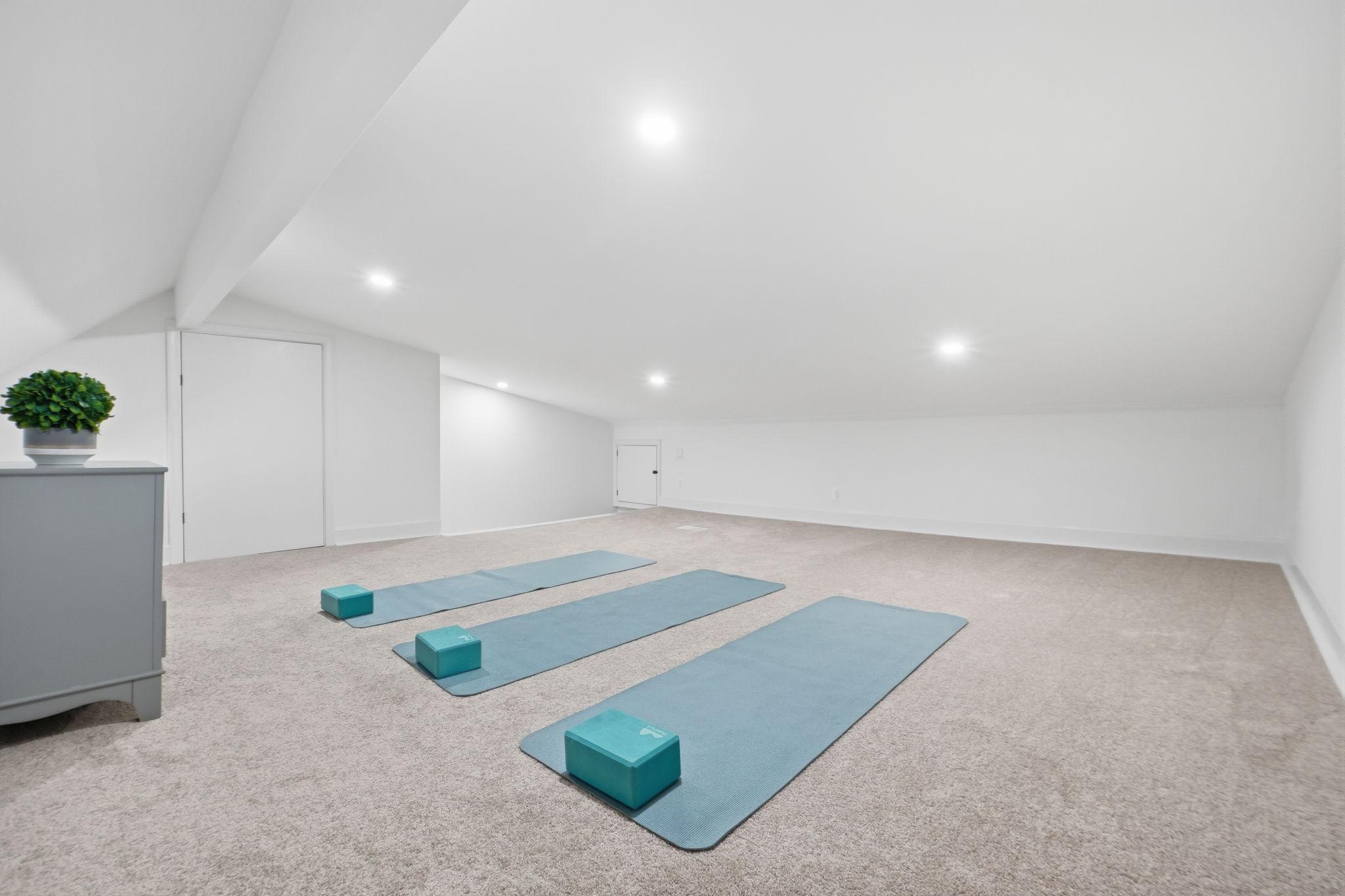 518 Columbia Road Northwest Washington, DC 20001 - Photo 22 of 35 Serene space for mindful movement.