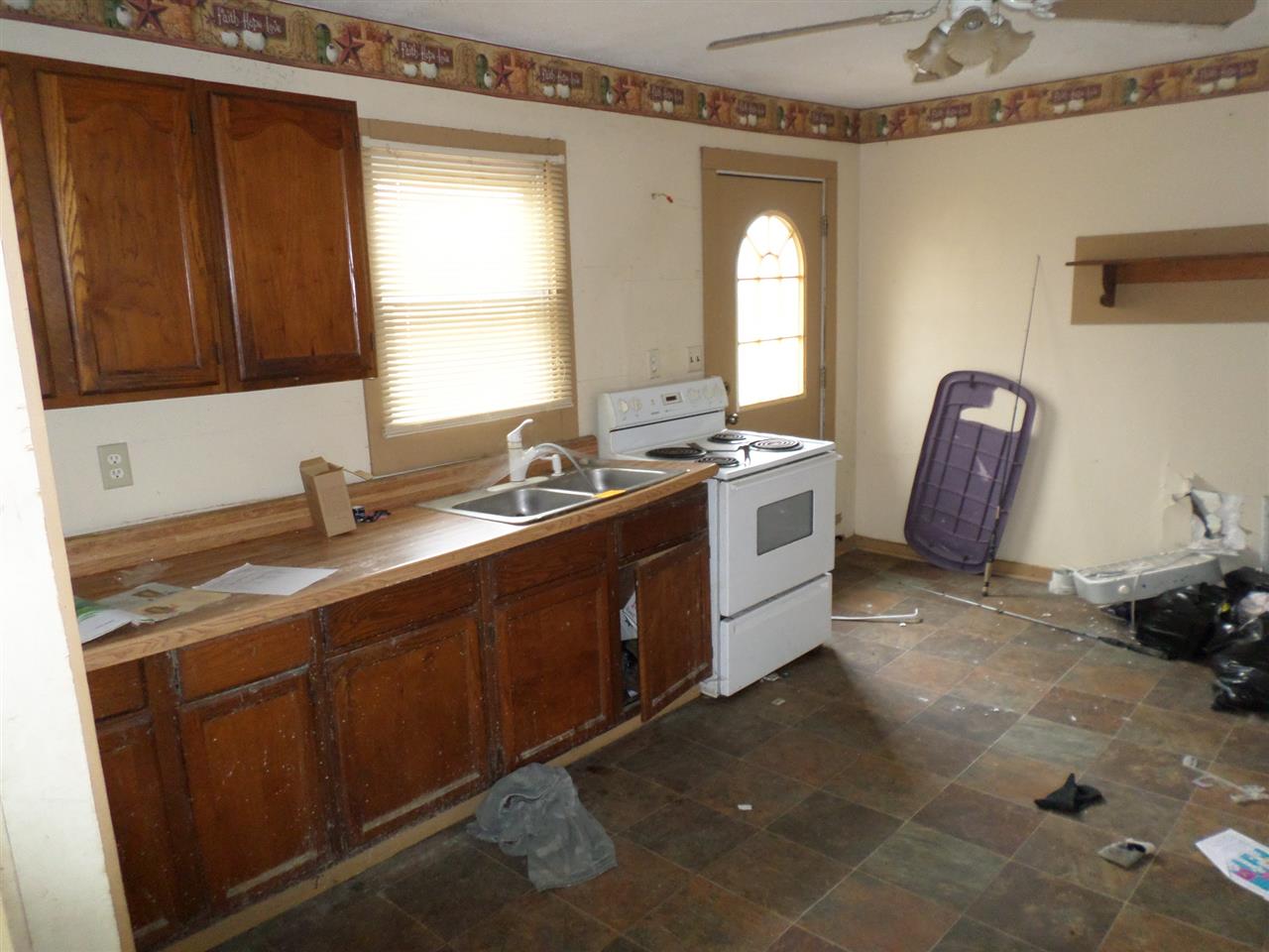 1266 West New Hope Road Boonville, IN 47601 - Photo 4 of 13 Gallery Image 4