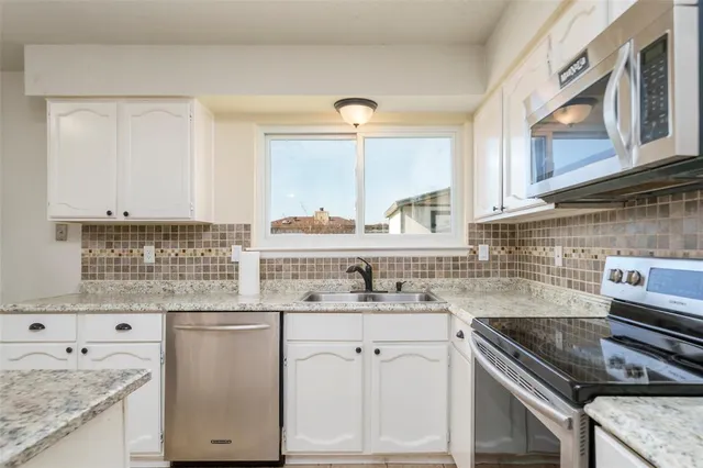 $350,000 | 5300 Queenlily Court, Arlington, TX 76018