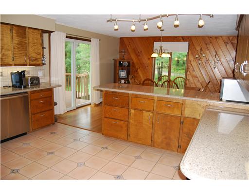 391 Yawgoo Valley Road Exeter, RI 02822 - Photo 5 of 12 Kitchen.