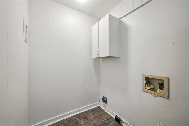 $1,100 | 504 Bonham Street, Tom Bean, TX 75491