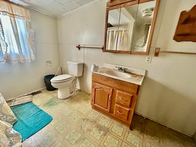 $45,000 | 1097 James Street, Robersonville, NC 27871