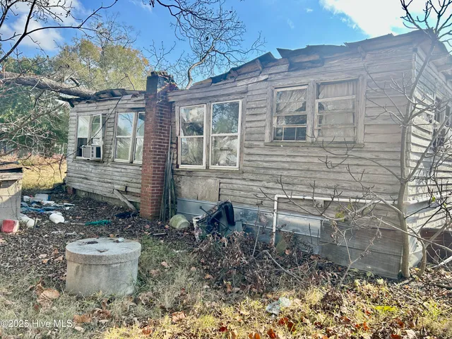 $45,000 | 1097 James Street, Robersonville, NC 27871