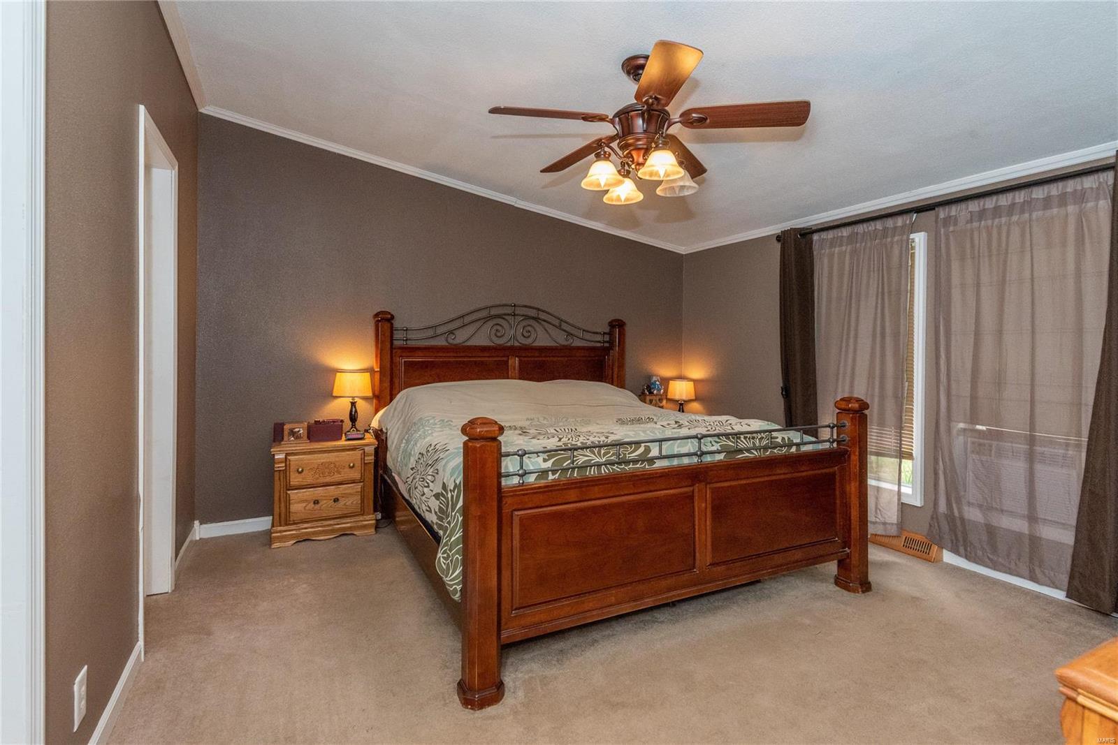 10940 Hunters Creek Drive Lebanon, IL 62254 - Photo 13 of 25 Gallery Image 13