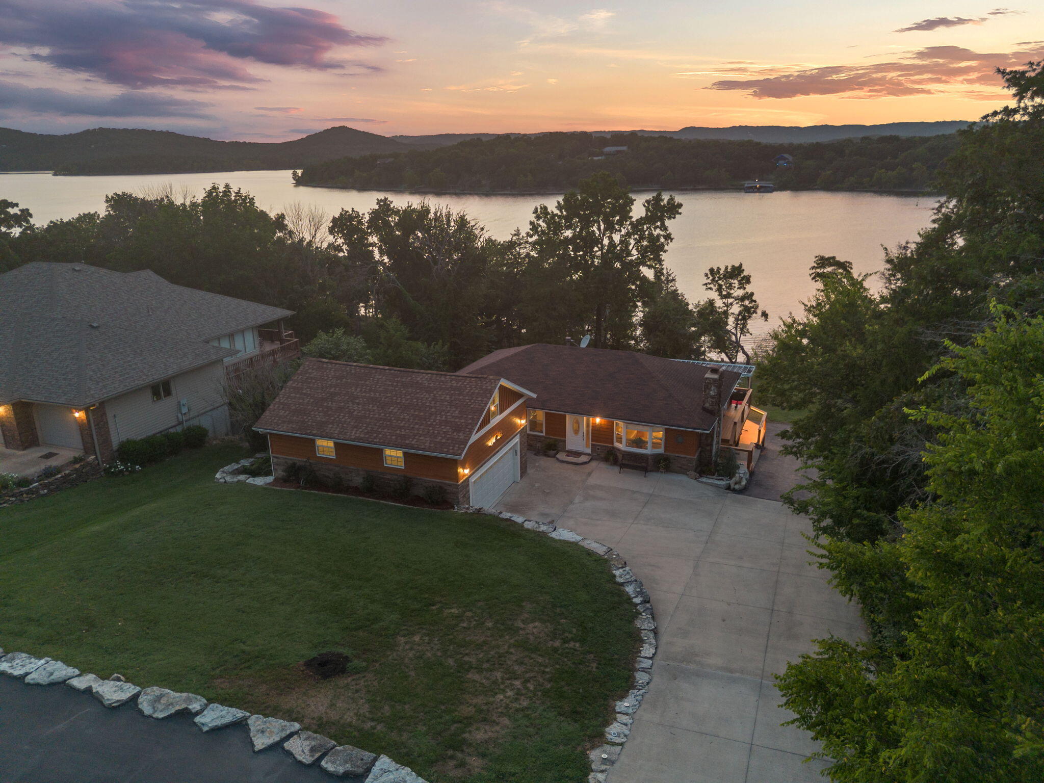 388 Santana Circle Reeds Spring, MO 65737 - Photo 2 of 81 1-web-or-mls-DJI_0394