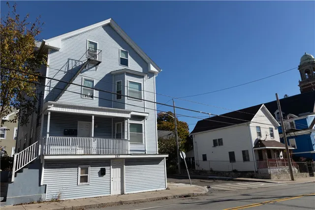 $1,900 | 287 Manton Avenue, Unit 1, Providence, RI 02909