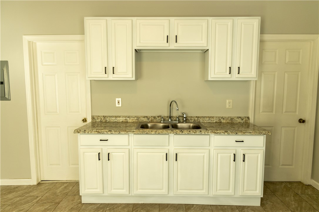 287 Manton Avenue, Unit 1 Providence, RI 02909 - Photo 4 of 11