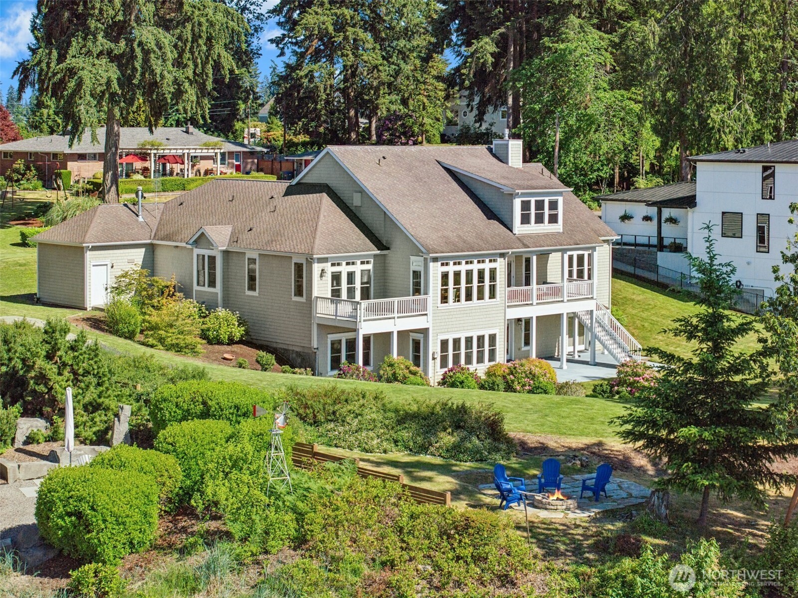15809 Virginia Point Road Northeast Poulsbo, WA 98370 - Photo 5 of 37