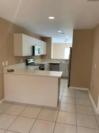 $3,195 | 2400 Northwest 98th Lane, Sunrise, FL 33322