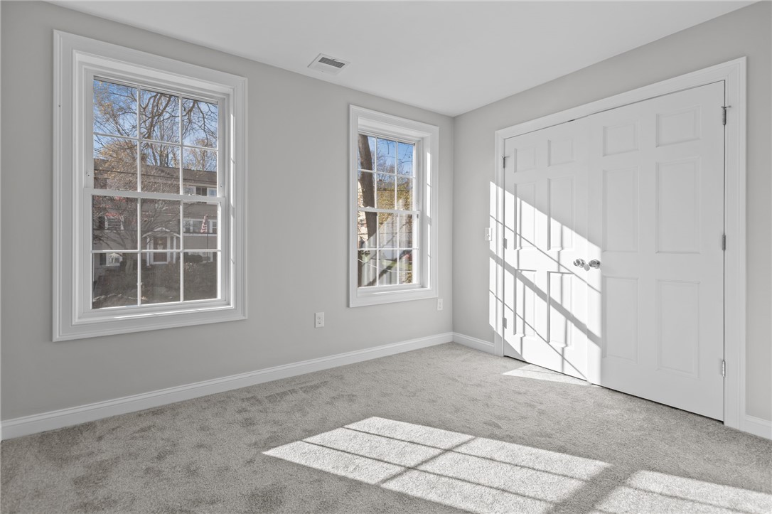 253 Central Street Manville, RI 02838 - Photo 19 of 35