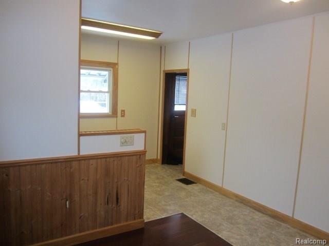 5 Spring Street Yale, MI 48097 - Photo 8 of 36 3 (1).JPG