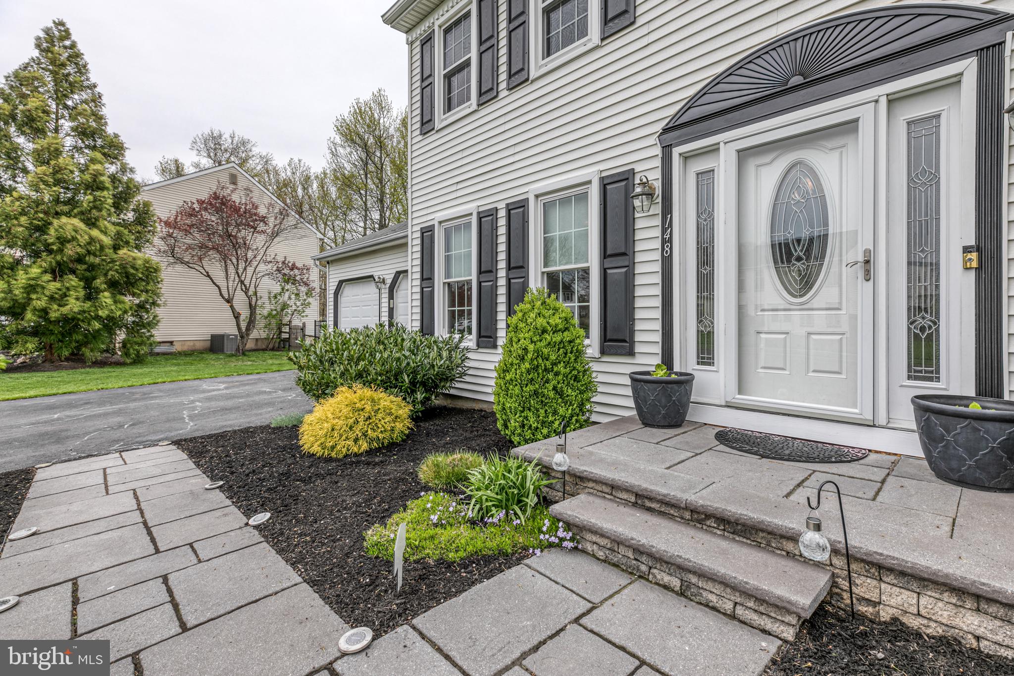 148 Flint Road Langhorne, PA 19047 - Photo 2 of 39 Elegant Entry