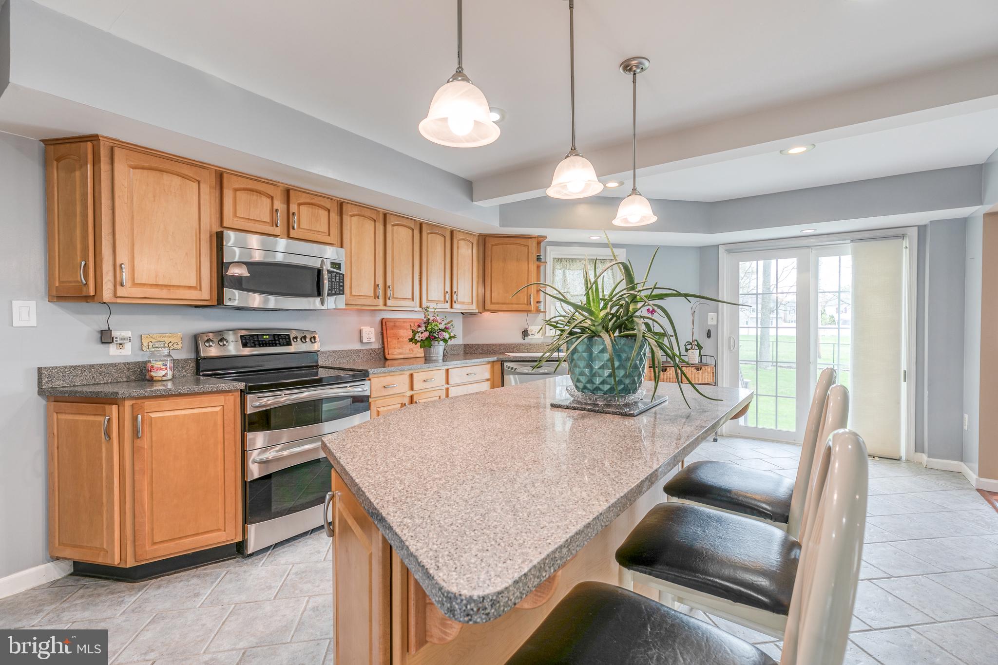 148 Flint Road Langhorne, PA 19047 - Photo 13 of 39 Remodeled Eat in Kitchen