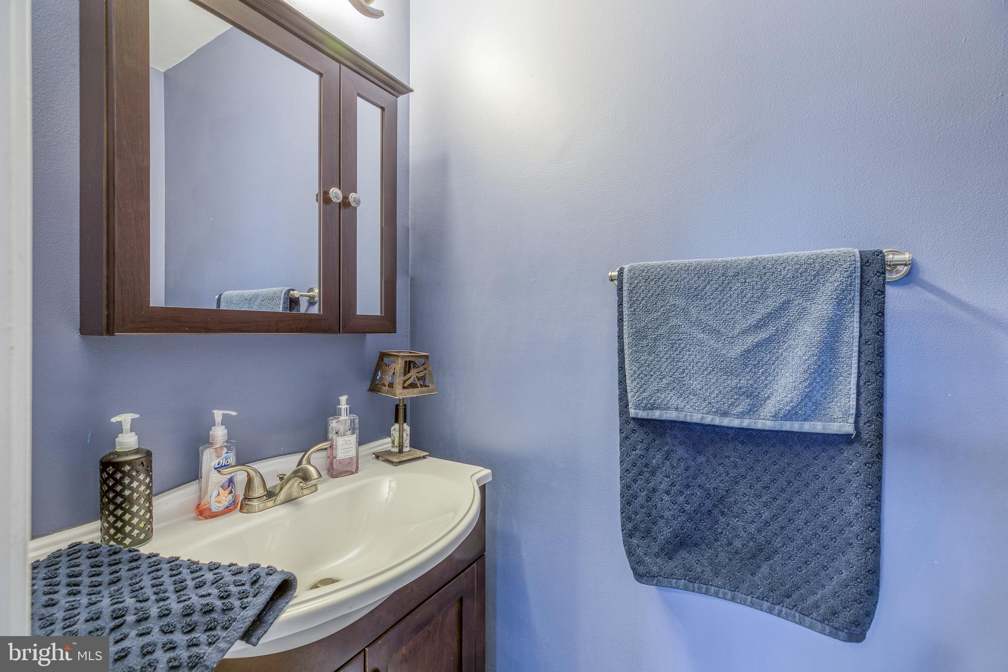 148 Flint Road Langhorne, PA 19047 - Photo 15 of 39 Powder Room