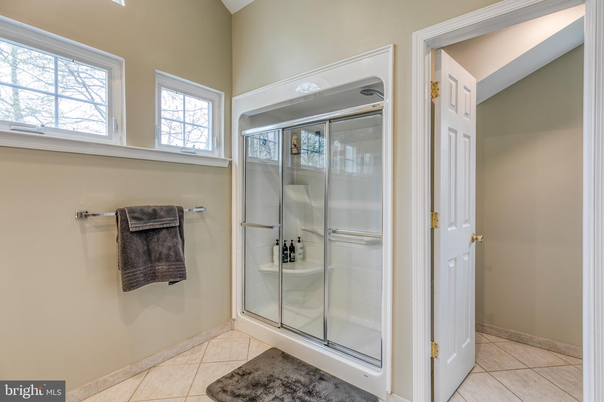 148 Flint Road Langhorne, PA 19047 - Photo 22 of 39 Master Bathroom